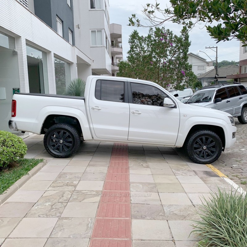 AMAROK 2.0 HIGHLINE 4X4 CD 16V TURBO INTERCOOLER DIESEL 4P AUTOMÁTICO - 2013 - FLORES DA CUNHA