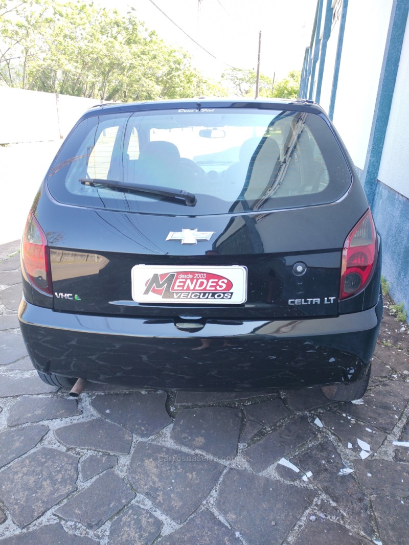 CELTA 1.0 MPFI LT 8V FLEX 4P MANUAL - 2014 - TRêS COROAS