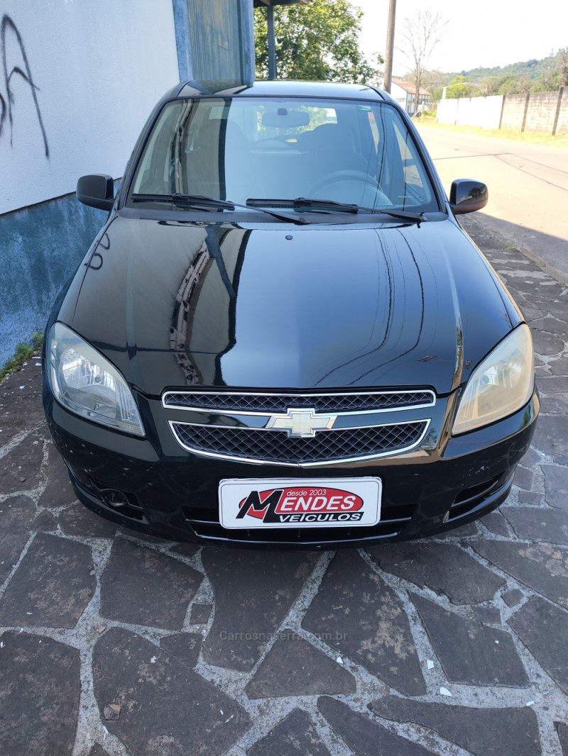 CELTA 1.0 MPFI LT 8V FLEX 4P MANUAL - 2014 - TRêS COROAS