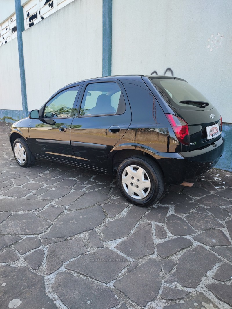 CELTA 1.0 MPFI LT 8V FLEX 4P MANUAL - 2014 - TRêS COROAS