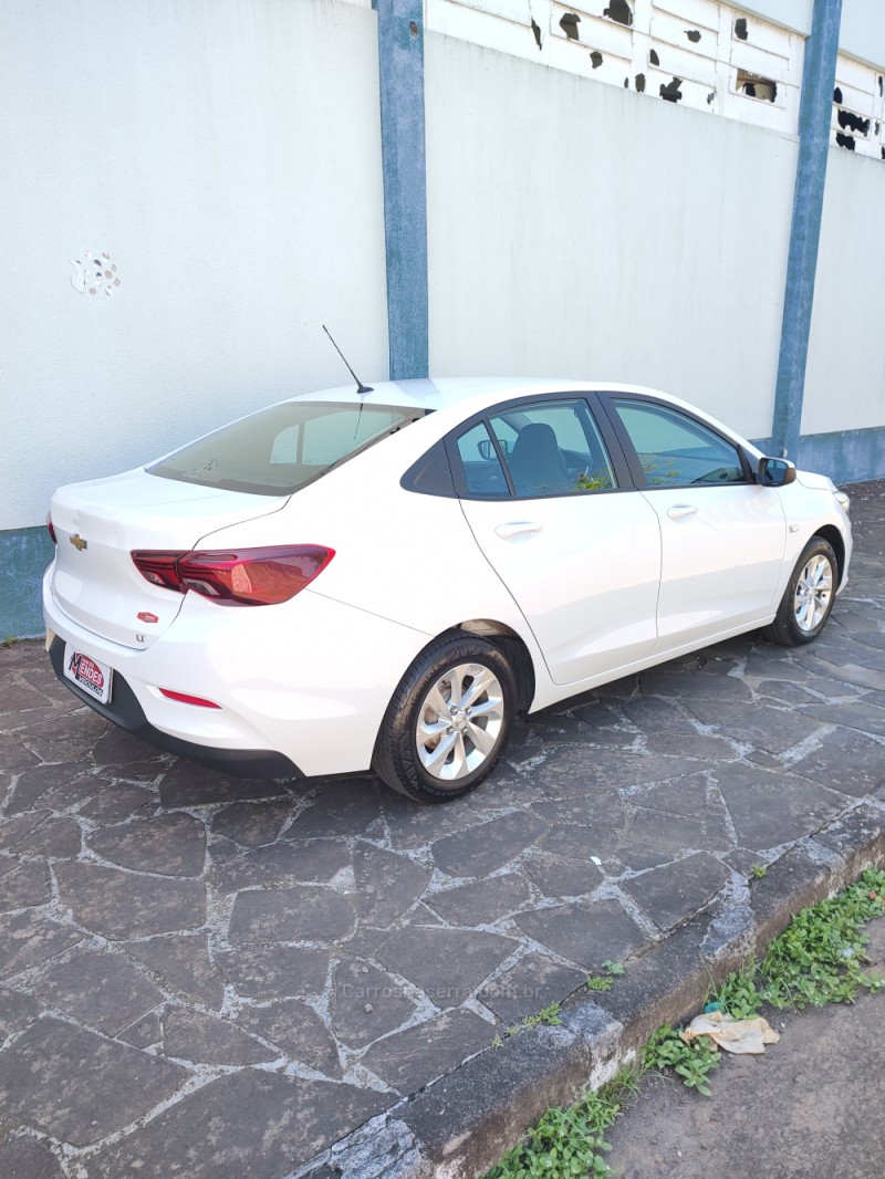 ONIX 1.0 LT PLUS 4P FLEX MANUAL - 2022 - TRêS COROAS