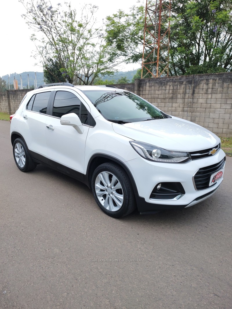 TRACKER 1.4 16V TURBO FLEX PREMIER AUTOMÁTICO - 2018 - TRêS COROAS