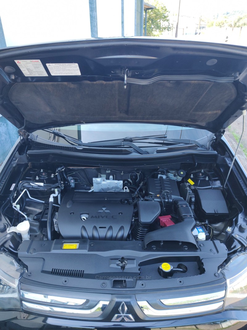 OUTLANDER 2.0 16V GASOLINA 4P AUTOMÁTICO - 2014 - TRêS COROAS