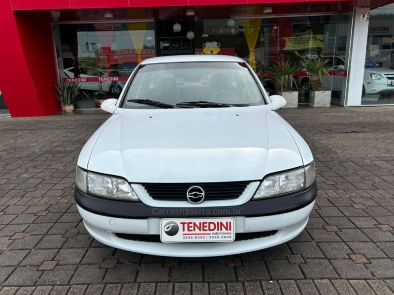 VECTRA 2.0 MPFI GLS 8V GASOLINA 4P MANUAL