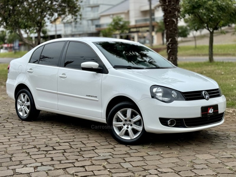 POLO SEDAN 1.6 MI COMFORTLINE 8V FLEX 4P AUTOMATIZADO - 2013 - CASCA