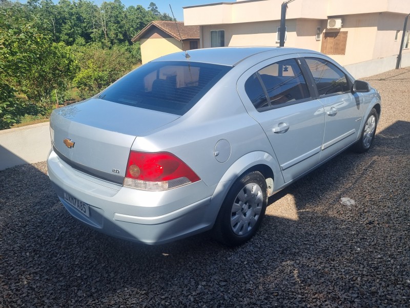 VECTRA 2.0 MPFI EXPRESSION 8V 140CV FLEX 4P MANUAL - 2011 - ARROIO DO MEIO