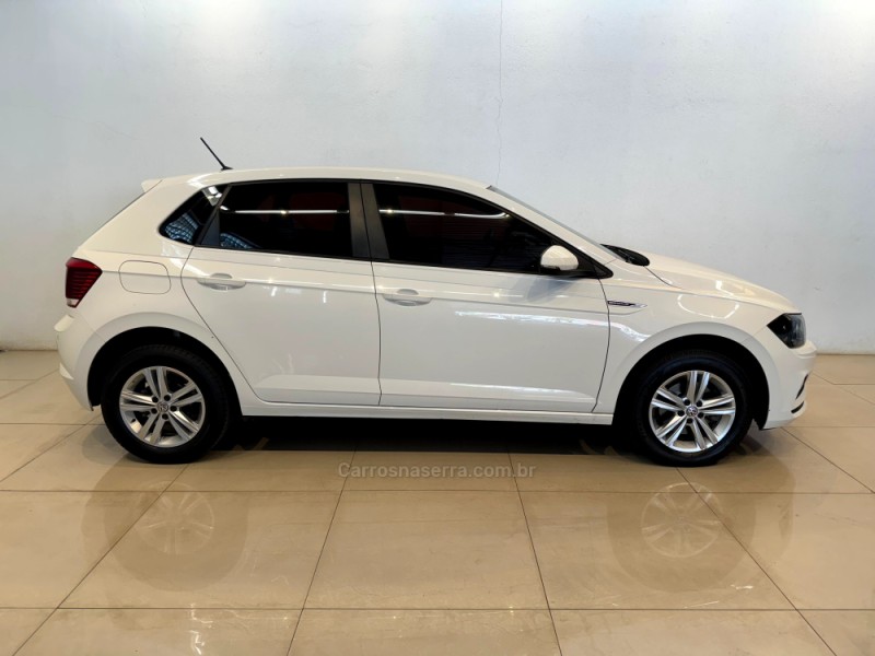 POLO 1.0 TSI COMFORTLINE 12V FLEX 4P AUTOMÁTICO - 2018 - CASCA