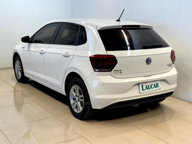 POLO 1.0 TSI COMFORTLINE 12V FLEX 4P AUTOMÁTICO - 2018 - CASCA