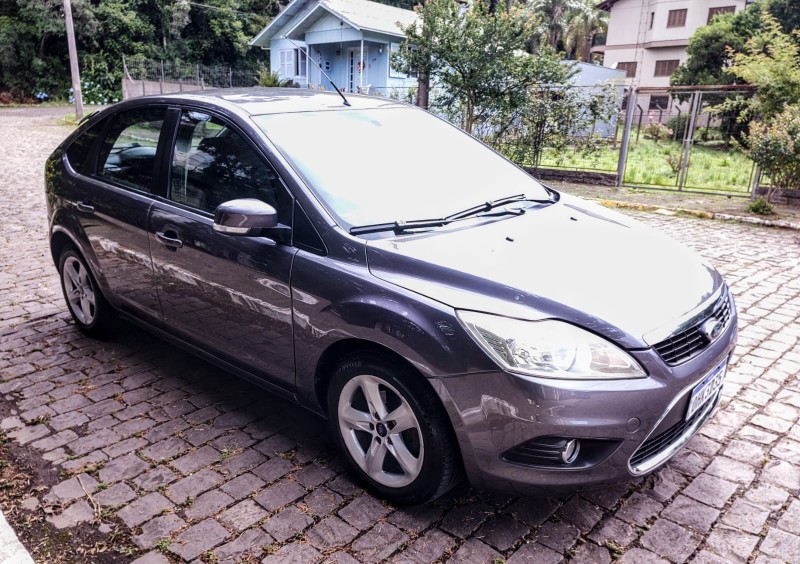 FOCUS 1.6 S 16V FLEX 4P MANUAL - 2013 - FARROUPILHA