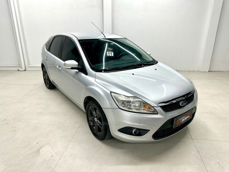 FOCUS 1.6 GLX 16V FLEX 4P MANUAL - 2011 - CAXIAS DO SUL