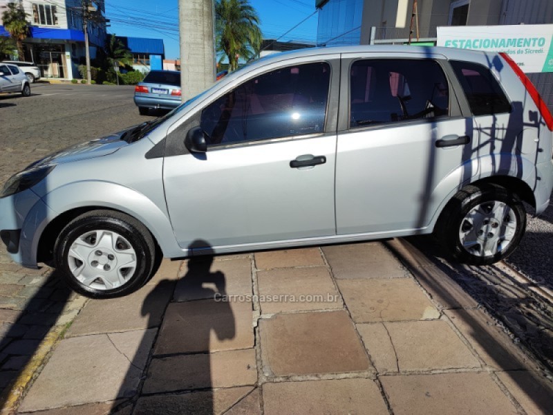 FIESTA 1.6 MPI 8V GASOLINA 4P MANUAL - 2011 - FARROUPILHA