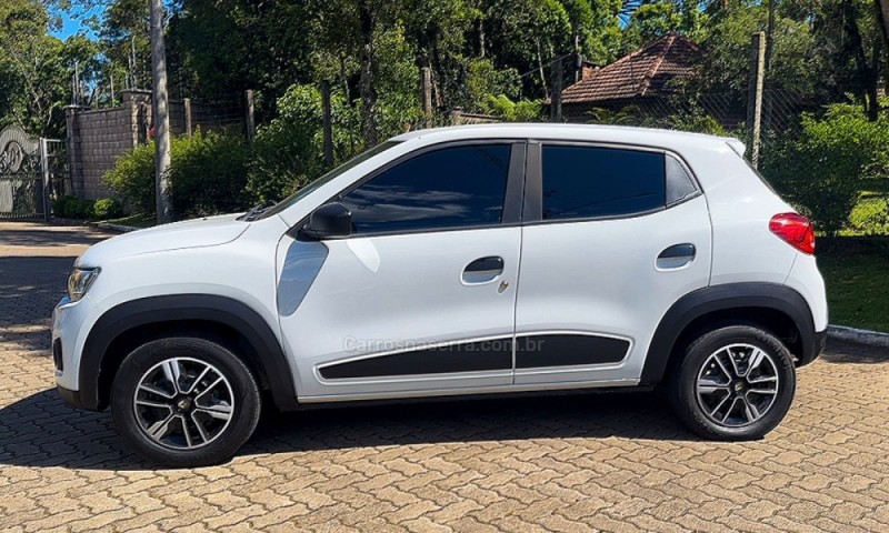 KWID 1.0 12V SCE FLEX ZEN MANUAL - 2021 - CANELA