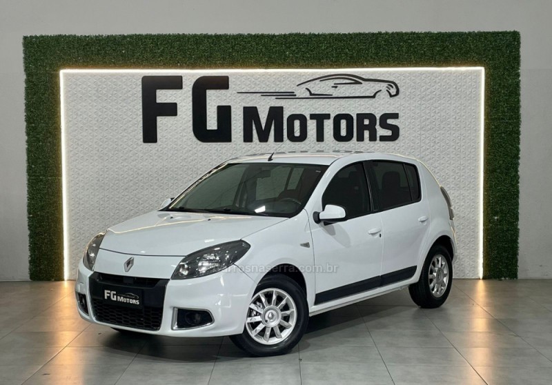 SANDERO 1.6 PRIVILÉGE 8V FLEX 4P AUTOMÁTICO - 2014 - NOVO HAMBURGO