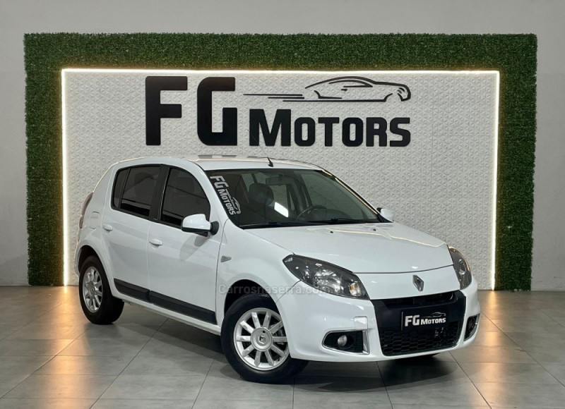 SANDERO 1.6 PRIVILÉGE 8V FLEX 4P AUTOMÁTICO