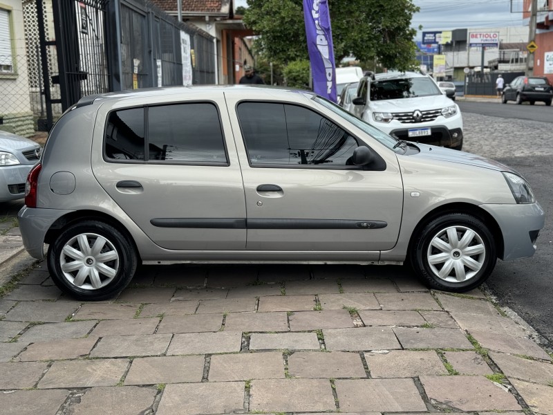 CLIO 1.0 CAMPUS 16V FLEX 4P MANUAL - 2010 - CAXIAS DO SUL