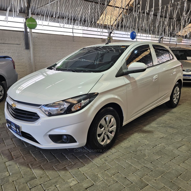 ONIX 1.0 LT 12V FLEX 4P MANUAL - 2018 - SãO LEOPOLDO