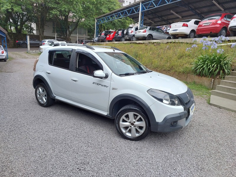 SANDERO 1.6 STEPWAY 8V FLEX 4P MANUAL - 2014 - BENTO GONçALVES