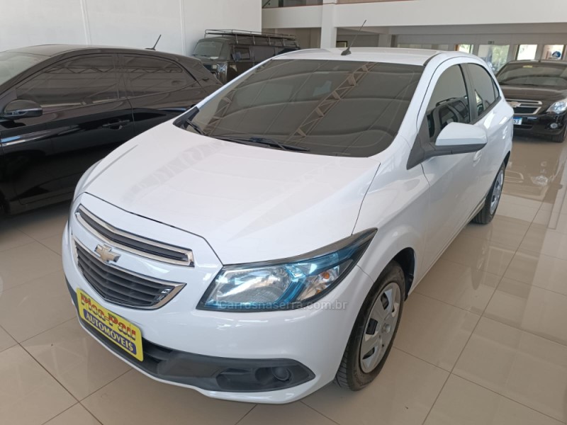 ONIX 1.4 MPFI LT 8V FLEX 4P MANUAL - 2013 - NOVA PETRóPOLIS