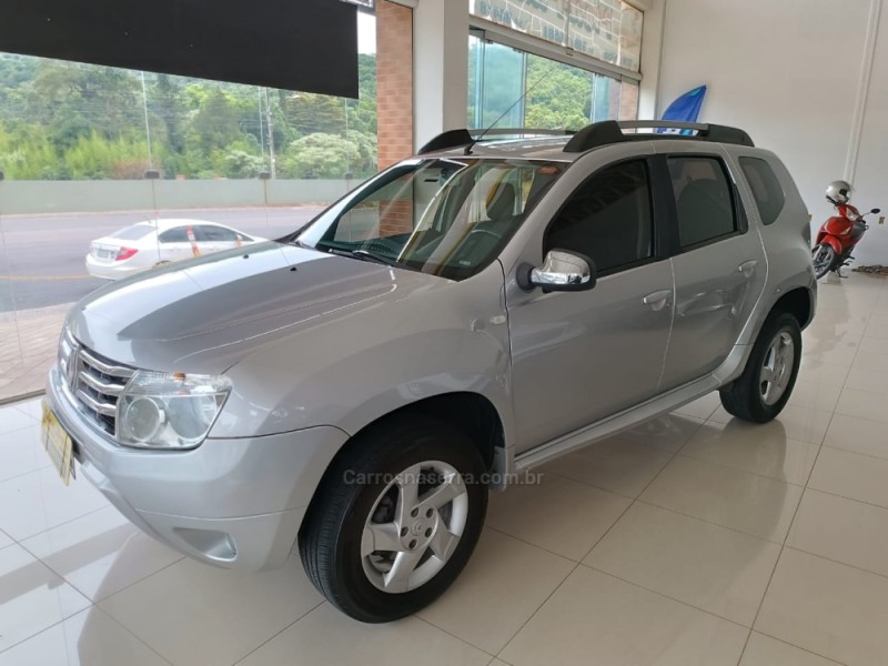 duster 2.0 dynamique 4x2 16v flex 4p automatico 2015 nova petropolis