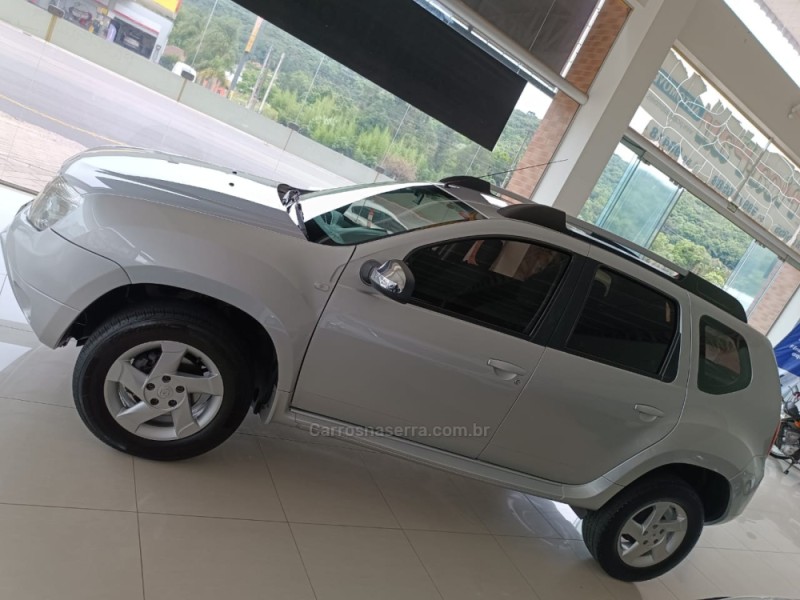 DUSTER 2.0 DYNAMIQUE 4X2 16V FLEX 4P AUTOMÁTICO - 2015 - NOVA PETRóPOLIS