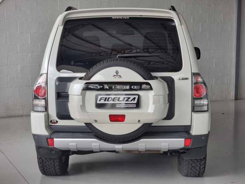 PAJERO FULL 3.8 HPE 4X4 V6 24V GASOLINA 2P AUTOMÁTICO - 2008 - FARROUPILHA