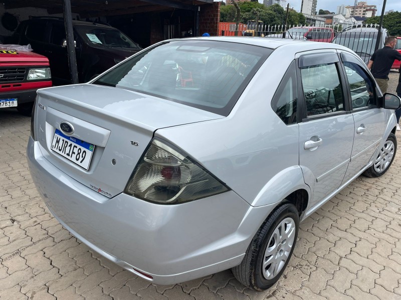 FIESTA 1.6 ROCAM SEDAN 8V FLEX 4P MANUAL - 2010 - CAXIAS DO SUL