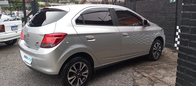 ONIX 1.4 MPFI LT 8V FLEX 4P MANUAL - 2015 - CAXIAS DO SUL