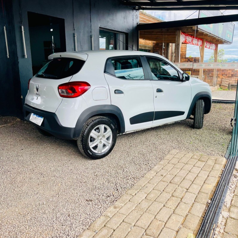 KWID 1.0 12V SCE FLEX INTENSE MANUAL - 2021 - NOVO HAMBURGO