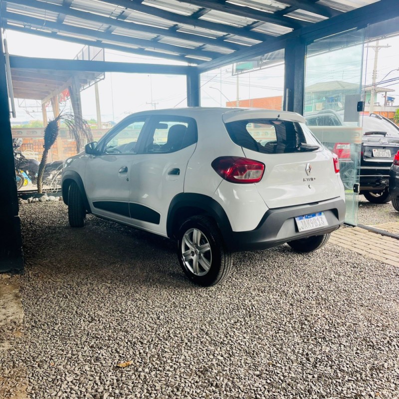 KWID 1.0 12V SCE FLEX INTENSE MANUAL - 2021 - NOVO HAMBURGO