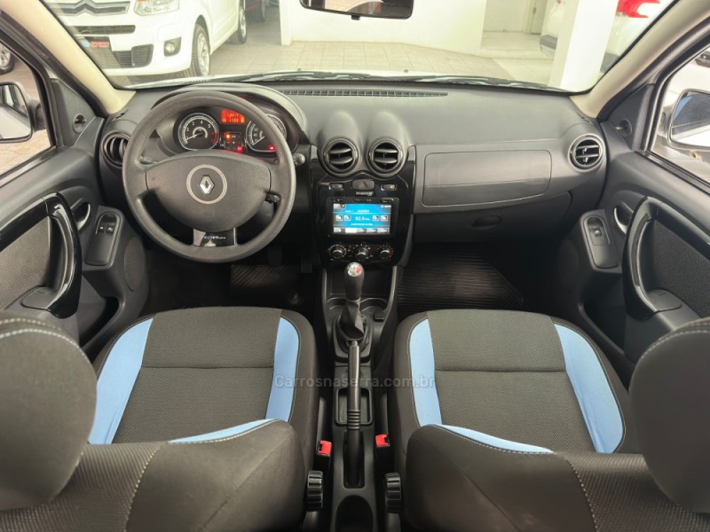 SANDERO 1.0 TECH RUN 16V FLEX 4P MANUAL - 2014 - NOVO HAMBURGO