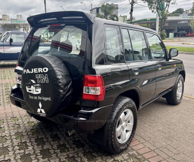 PAJERO TR4 2.0 4X4 16V 140CV FLEX 4P AUTOMÁTICO - 2006 - CAXIAS DO SUL