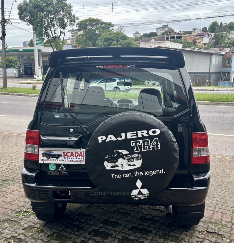 PAJERO TR4 2.0 4X4 16V 140CV FLEX 4P AUTOMÁTICO - 2006 - CAXIAS DO SUL