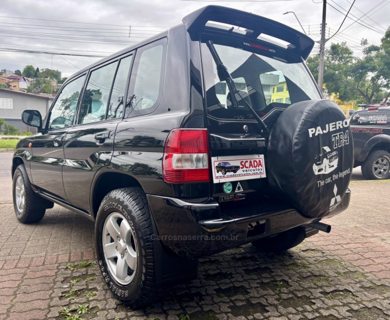 PAJERO TR4 2.0 4X4 16V 140CV FLEX 4P AUTOMÁTICO - 2006 - CAXIAS DO SUL