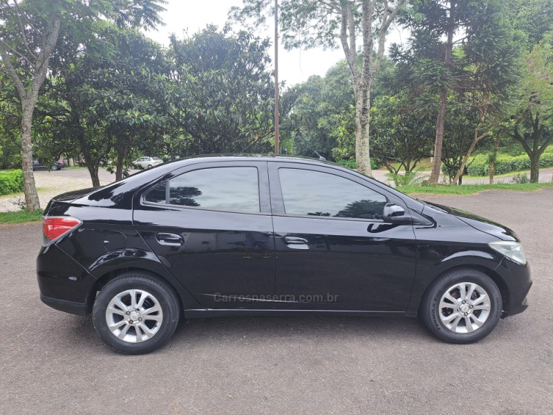 PRISMA 1.0 MPFI LT 8V FLEX 4P MANUAL - 2013 - FARROUPILHA