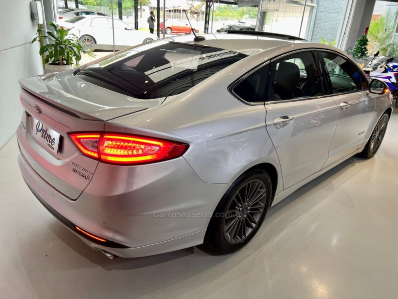 FUSION 2.0 TITANIUM PLUS 16V HÍBRIDO 4P AUTOMÁTICO - 2016 - ESTâNCIA VELHA