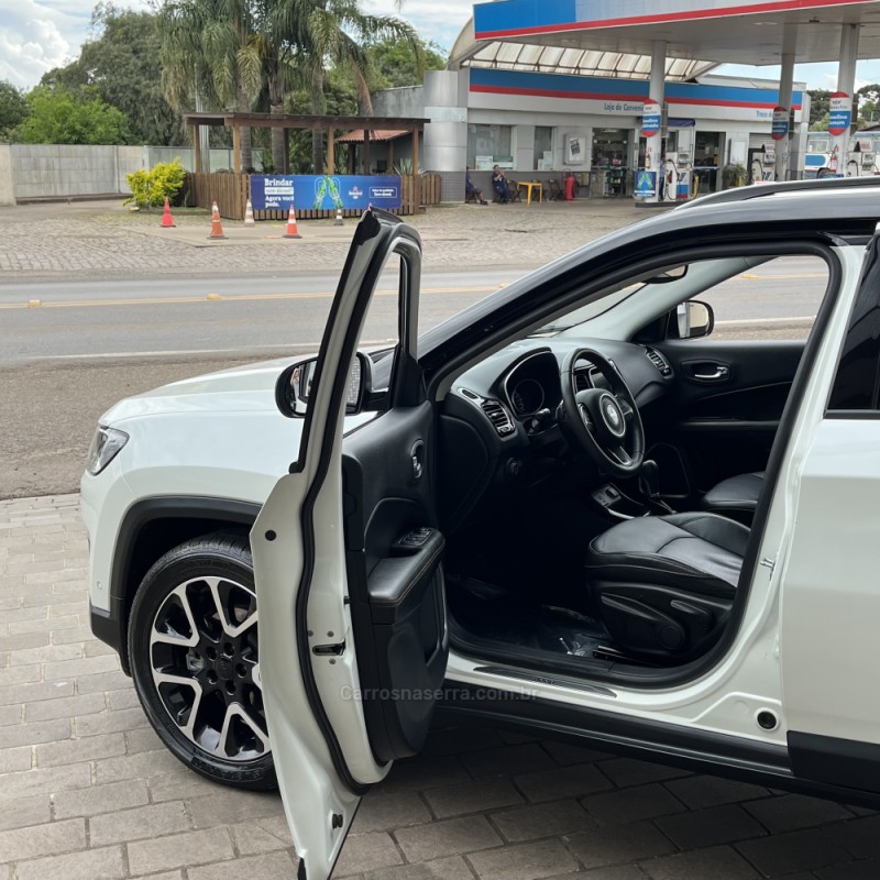 COMPASS 2.0 16V FLEX LIMITED AUTOMÁTICO - 2019 - VACARIA