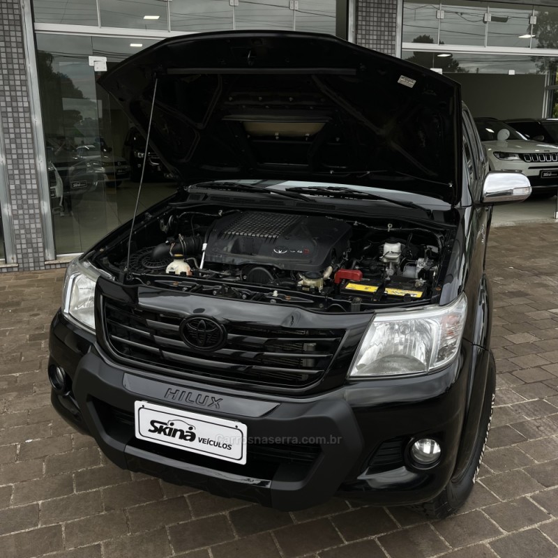 HILUX 3.0 SRV LIMITED EDITION 4X4 CD 16V TURBO INTERCOOLER DIESEL 4P AUTOMÁTICO - 2015 - VACARIA