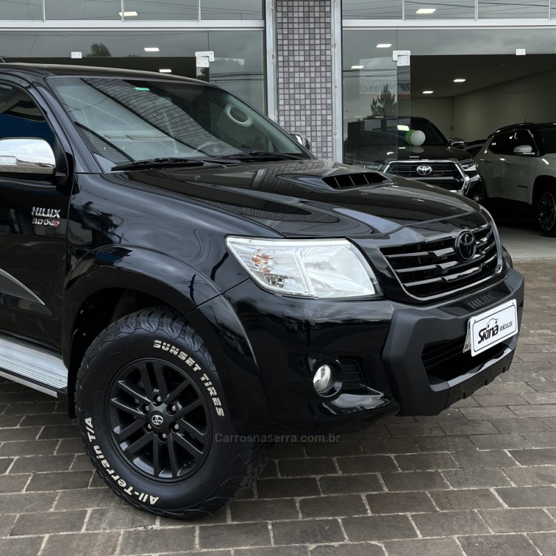 HILUX 3.0 SRV LIMITED EDITION 4X4 CD 16V TURBO INTERCOOLER DIESEL 4P AUTOMÁTICO - 2015 - VACARIA