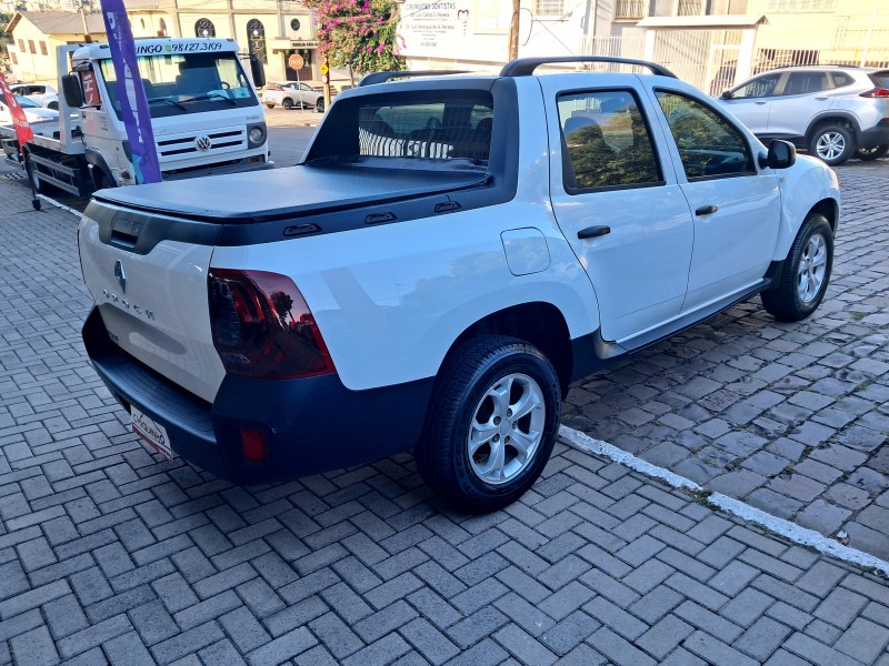 DUSTER OROCH 1.6 16V FLEX EXPRESSION 4P MANUAL - 2018 - CAXIAS DO SUL