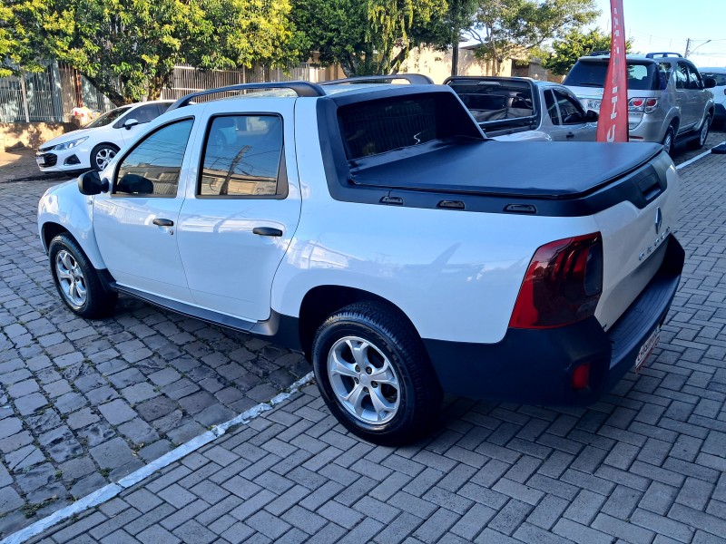 DUSTER OROCH 1.6 16V FLEX EXPRESSION 4P MANUAL - 2018 - CAXIAS DO SUL