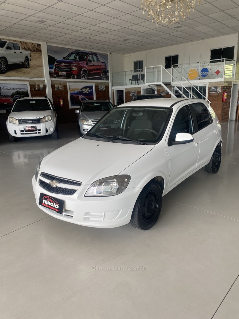 CELTA 1.0 MPFI LT 8V FLEX 4P MANUAL - 2014 - PAROBé