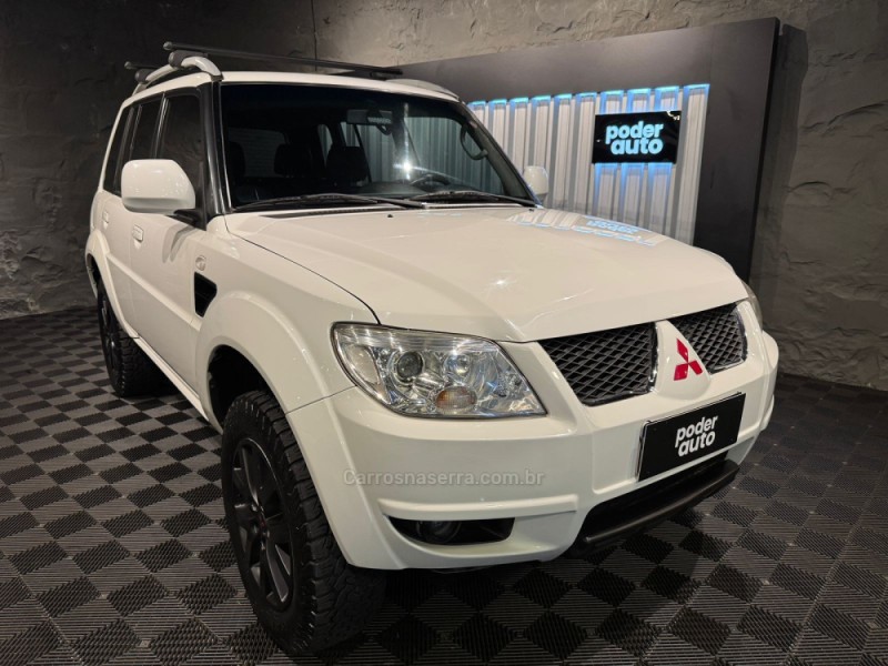 pajero tr4 2.0 4x4 16v flex 4p manual 2011 farroupilha