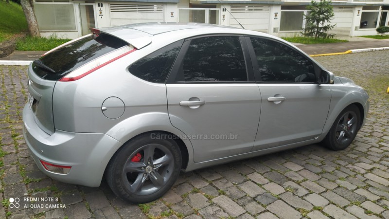 FOCUS 1.6 GLX 16V FLEX 4P MANUAL - 2011 - FARROUPILHA