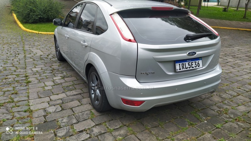 FOCUS 1.6 GLX 16V FLEX 4P MANUAL - 2011 - FARROUPILHA