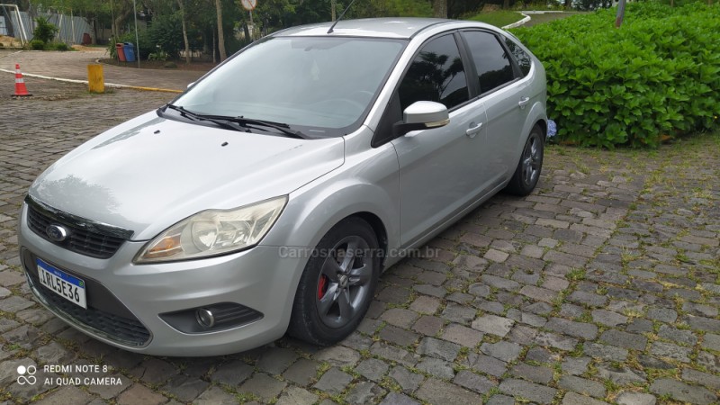 FOCUS 1.6 GLX 16V FLEX 4P MANUAL - 2011 - FARROUPILHA