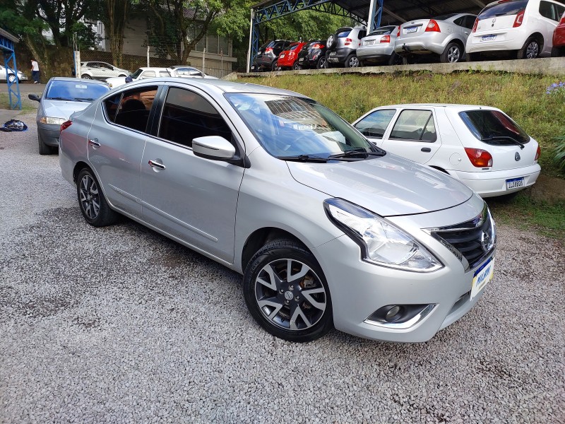 VERSA 1.6 16V FLEX UNIQUE 4P MANUAL - 2016 - BENTO GONçALVES