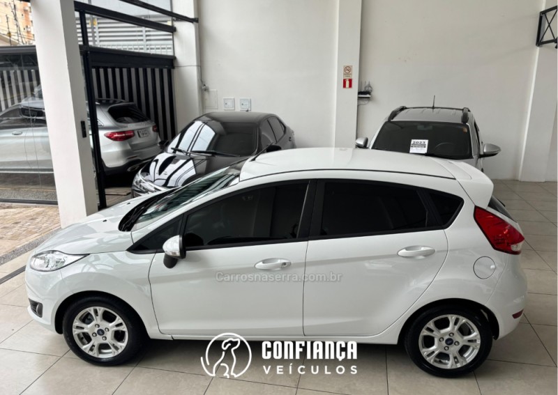 FIESTA 1.6 SE HATCH 16V FLEX 4P MANUAL - 2014 - BENTO GONçALVES