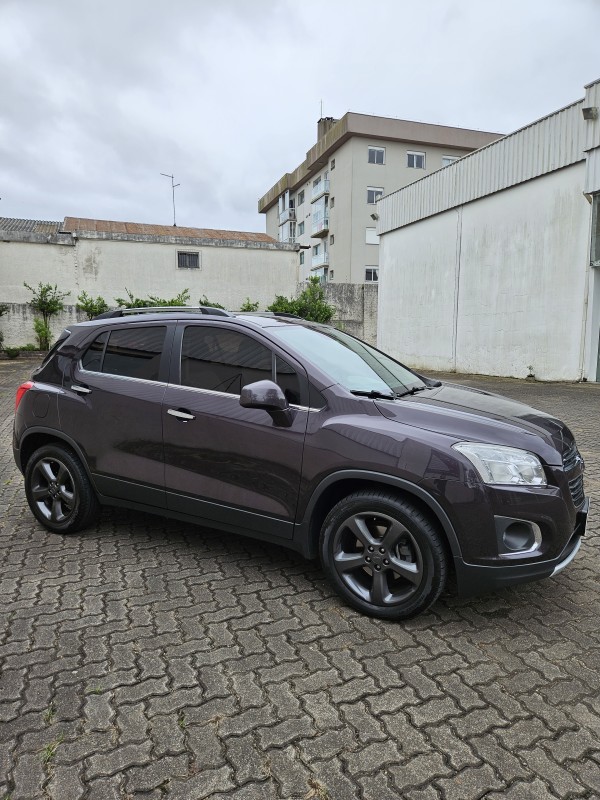 TRACKER 1.8 MPFI LTZ 4X2 16V FLEX 4P AUTOMÁTICO - 2016 - FARROUPILHA