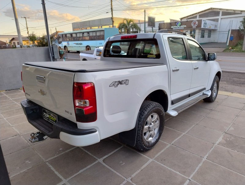 S10 2.8 LT 4X4 CD 16V TURBO DIESEL 4P AUTOMÁTICO - 2013 - VACARIA