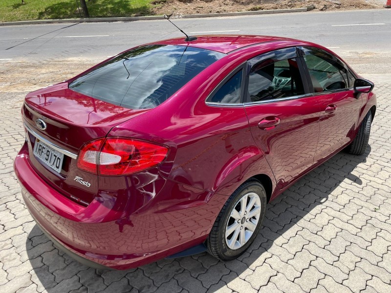 FIESTA 1.6 SE SEDAN 16V FLEX 4P MANUAL - 2011 - CAXIAS DO SUL